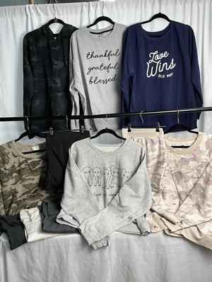 Lot D 358 Thankful, Grateful, Blessed Woman’s Clothing Lot (XL)
