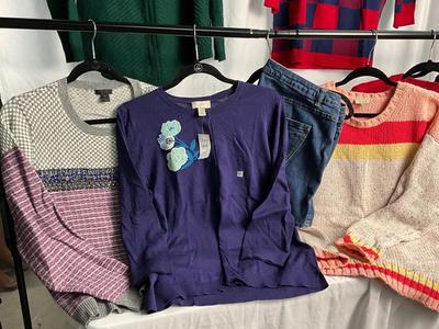 Lot D 359 Women’s Sweaters Tops & More (XL/18)