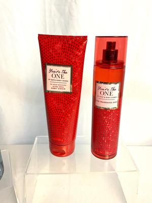 Lot M 364 BATH & BODY WORKS Lotion Variety Lot