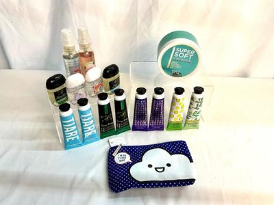 Lot M 366 BATH & BODY WORKS Travel Size Lot