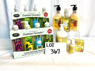 Lot M 367 BATH & BODY WORKS Lovely Lemon Lot