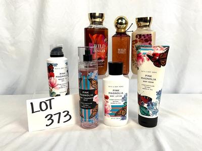 Lot M 373 BATH & BODY WORKS Magnolia and Madagascar Lot