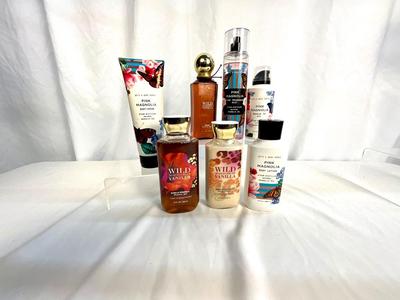 Lot M 373 BATH & BODY WORKS Magnolia and Madagascar Lot