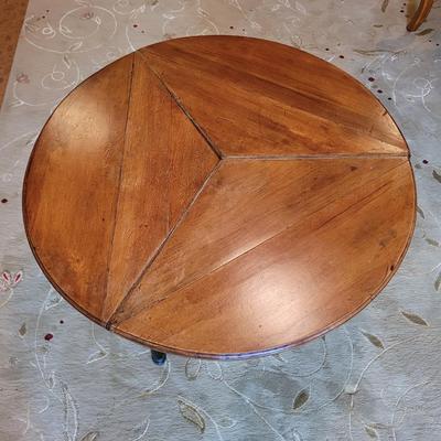Triangle Drop Leaf Cricket Table (BD-EL)