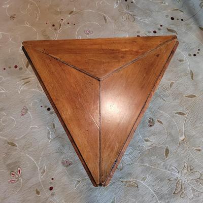 Triangle Drop Leaf Cricket Table (BD-EL)