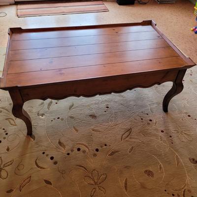 Solid Wood French Style Coffee Table (BD-EL)
