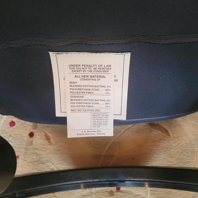 Ekornes Stressless Recliner and Ottoman (BD-EL)