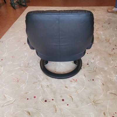 Ekornes Stressless Recliner and Ottoman (BD-EL)