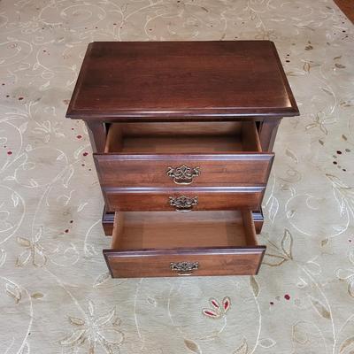 Kincaid Two Drawer Nightstand (BD-EL)