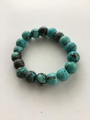 Howlite type stretchy beaded bracelet
