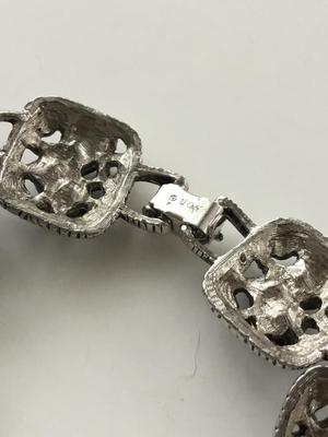 Vintage Avon marked beautiful fashion bracelet