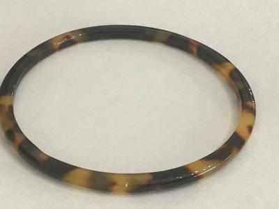 Faux Tortoise Bangle Slim