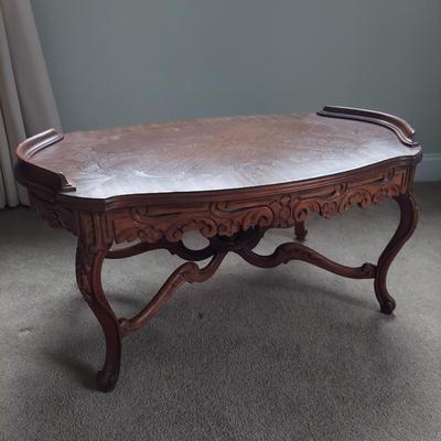 Carved Oval Wooden Table (GB3-ES)