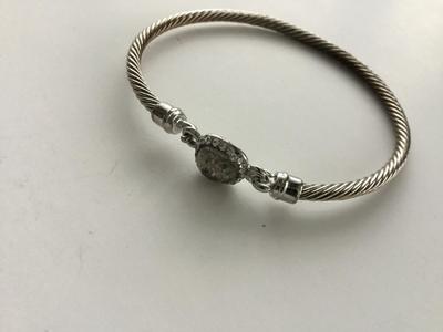 Beautiful silver tone fashion bracelet