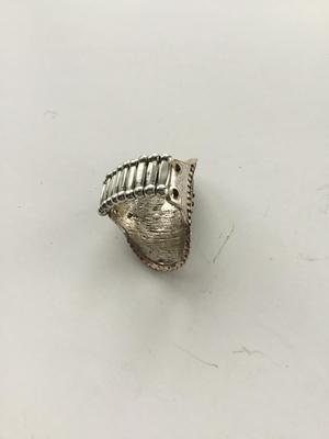Stretchy costume ring