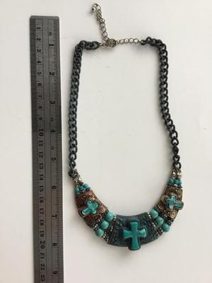 Beautiful cross statement collar necklace