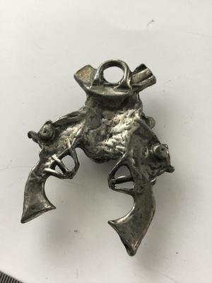 Beautiful unmarked gun and roses necklace pendant