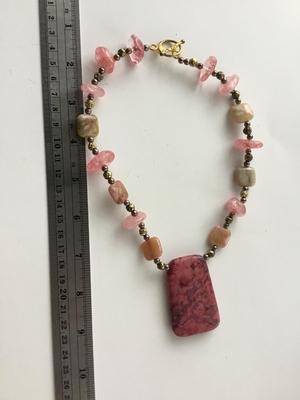 Vintage unmarked pink stone type beaded collar necklace