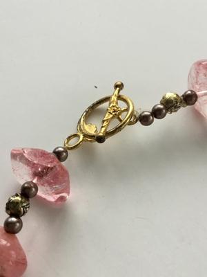 Vintage unmarked pink stone type beaded collar necklace