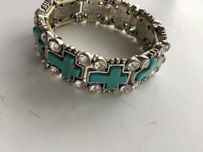 Beautiful cross stretchy boho fashion bracelet