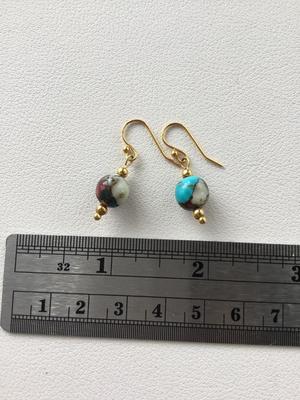 Unmarked beautiful fashion earrings