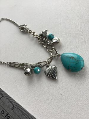 Beautiful stone type fashion necklace