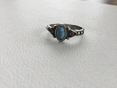 Beautiful unmarked fashion ring
