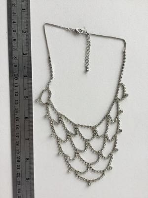 Unmarked rhinestone statement necklace