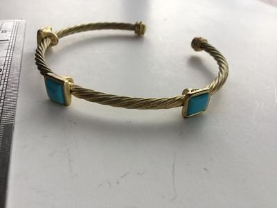 Beautiful gold tone fashion cuff