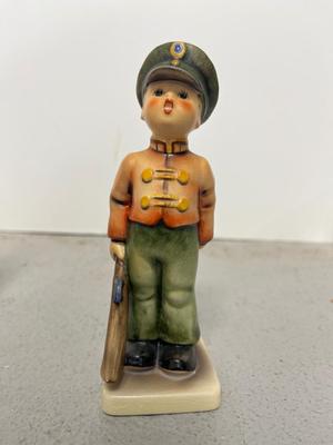 Hummel Lot #2