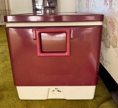 Vintage Coleman Steel Belted 80 Cooler