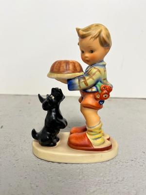 Hummel Lot #5