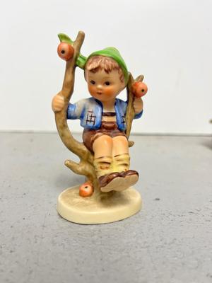 Hummel Lot #6