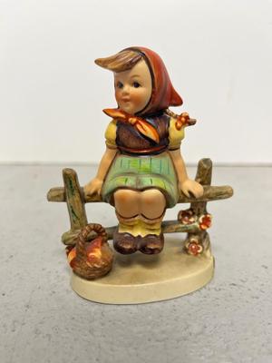 Hummel Lot #6