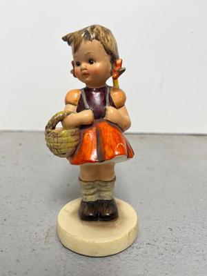 Hummel Lot #8