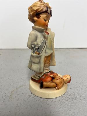 Hummel Lot #9
