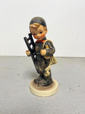 Hummel Lot #9