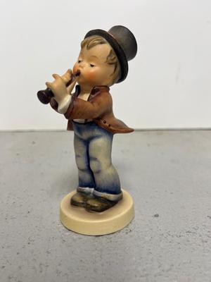 Hummel Lot #11