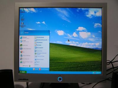 17”' PC monitor. TFT-LCD HD SXGA Tested good working unit
