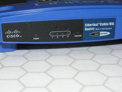 CISCO LINKSYS EtherFast Cable/DSL Router w/ 4-Port Switch