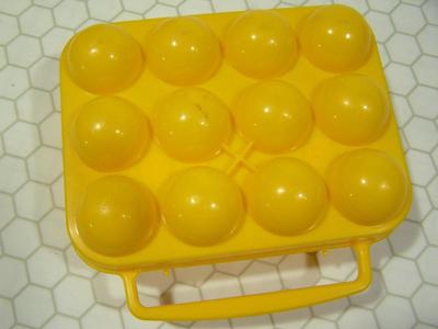 (2of4)Egg carrier for camping or whatever.