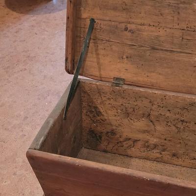 Antique Dough Box (BD-EL)