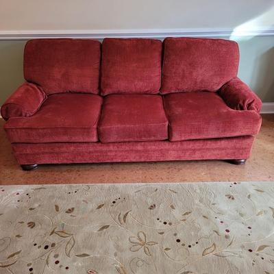 Clayton Marcus Couch with Throw Pillows (BD-EL)
