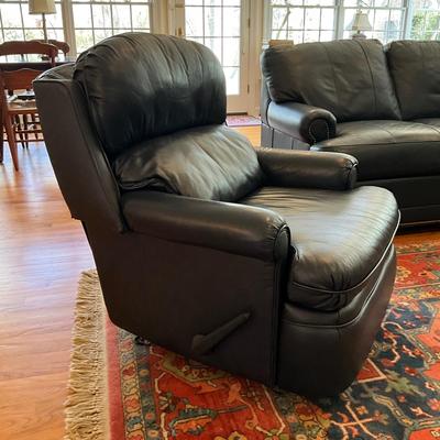 L1180 Barcalounger Navy Blue Leather Recliner Chair