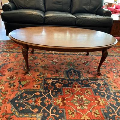 L1181 Drexel Burled wood Veneer Oval Coffee Table