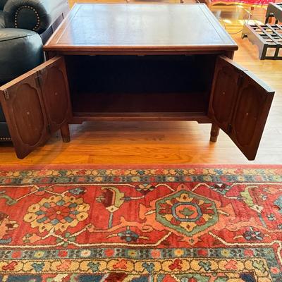 L1182 Drexel Heritage Burled wood Square End Table
