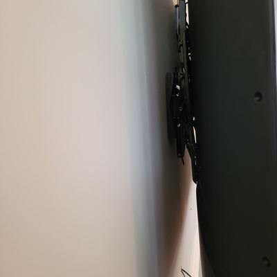 65" Samsung Smart TV (BD-EL)
