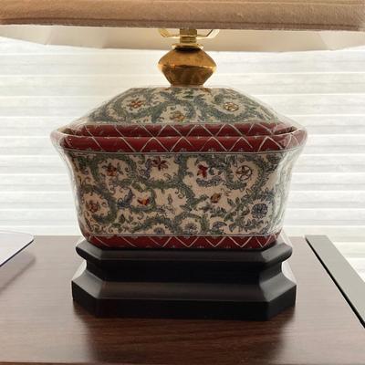 L1199 Chinese Pottery Tea Candy Box Lamp with Silk Shade