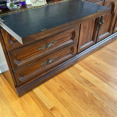 L1205 Vintage Thomasville 3 Sectional Bookcase Secretary Wall Cabinets
