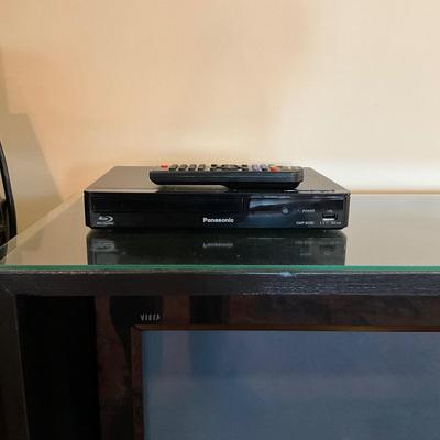 L1207 Vintage Panasonic TV with Black Stand and Blu-Ray Player